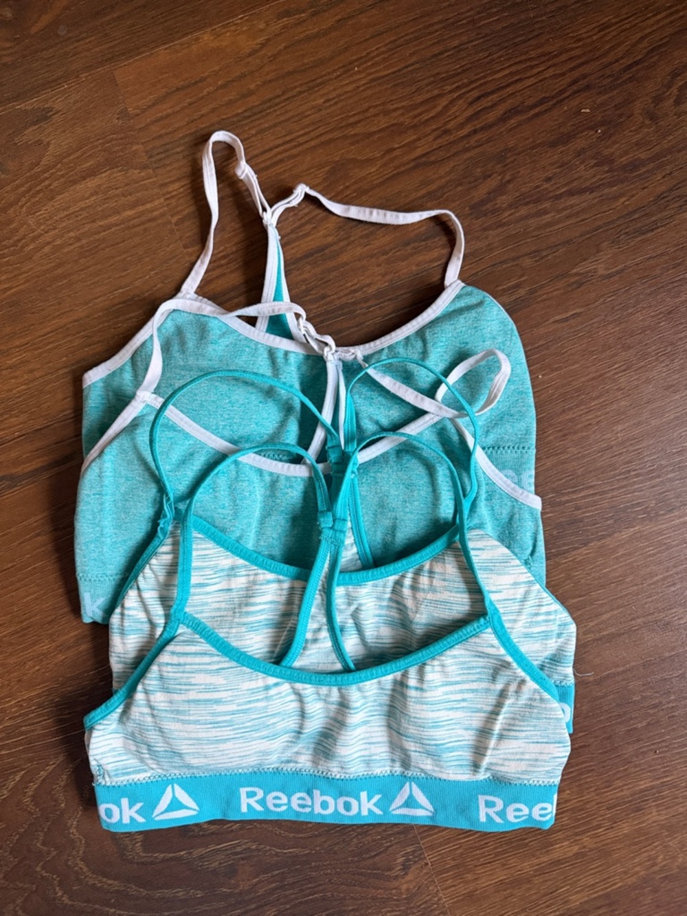 Girls sports bras - Picture 2 of 5